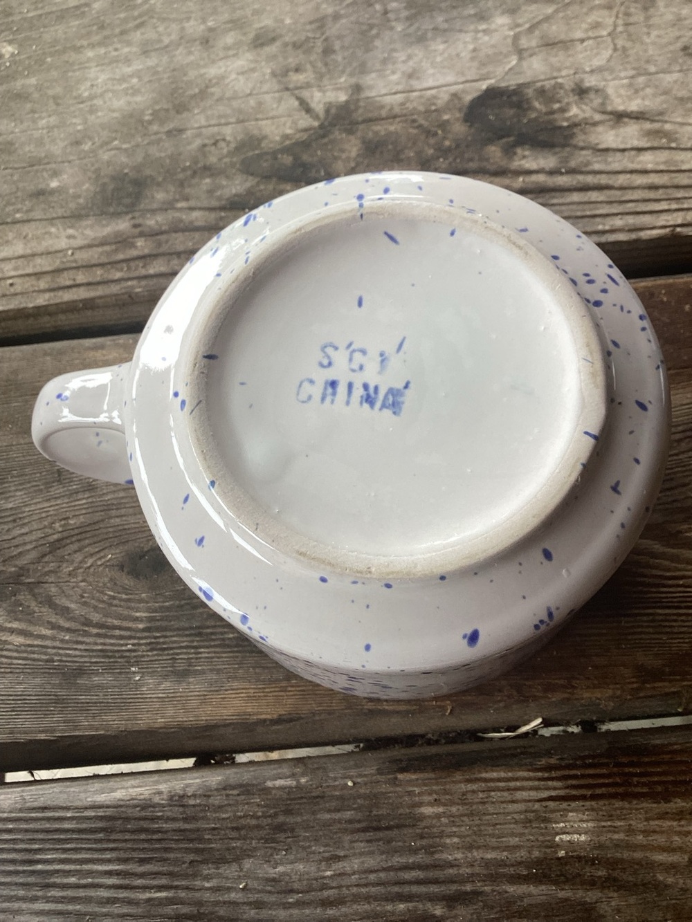 Mug and Plate in Ceramic Splatter Pattern - Picture 6 of 10